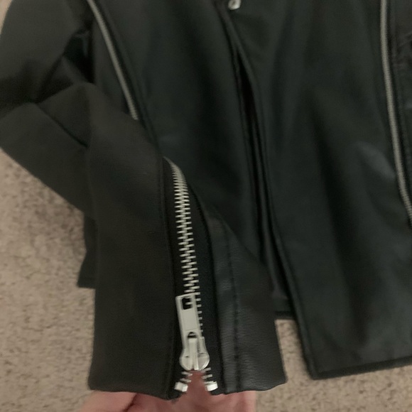 Missguided faux leather jacket - Picture 3 of 6